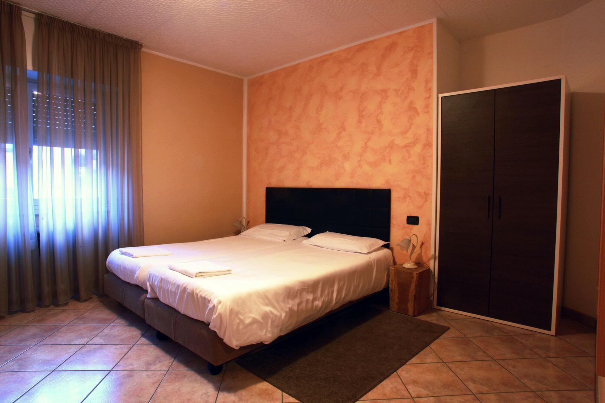 Hotel De La Tour Tirano Exteriér fotografie
